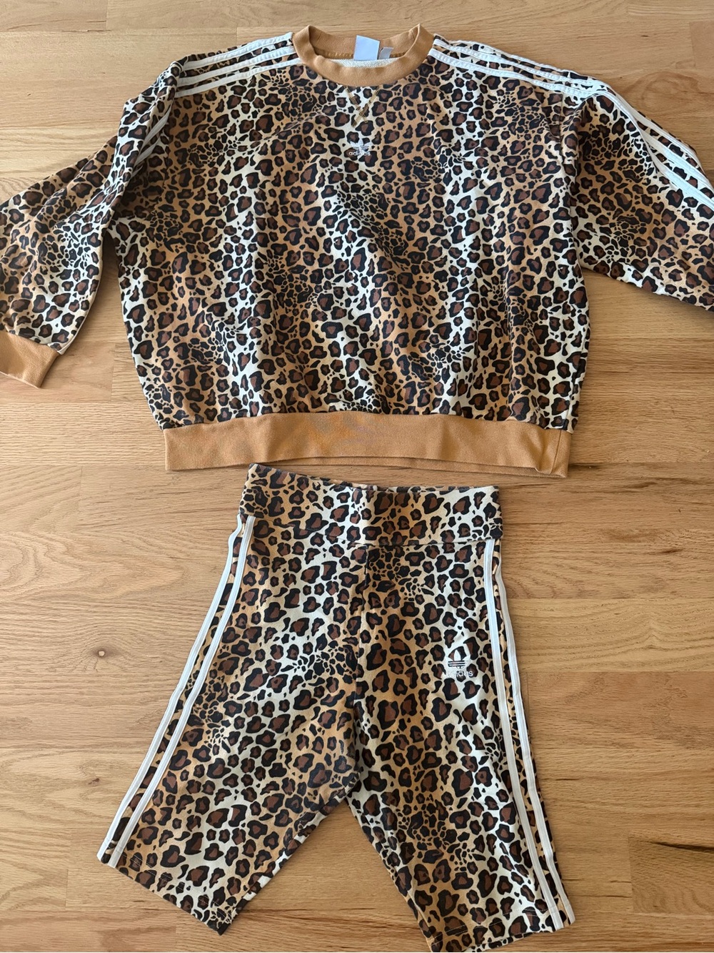 Leopard Adidas Set , Women’s Size XS